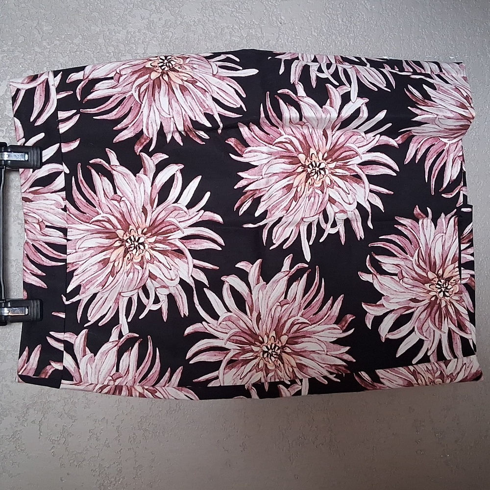Ann Taylor Floral Pencil Skirt